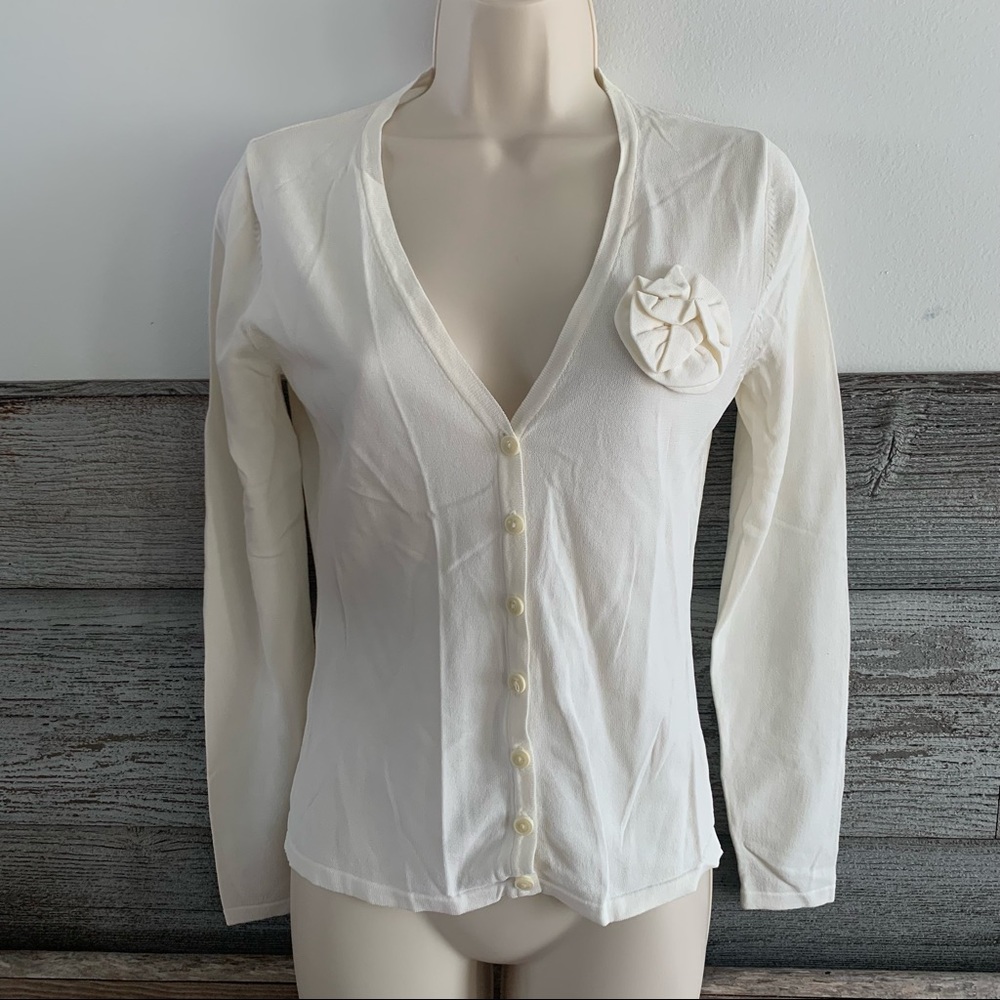 Lucy Perida Sweater cardigan with knit flower size small